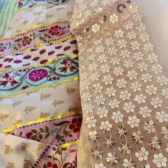 Elegant Pink Embellished Dress - Picture 7 of 8